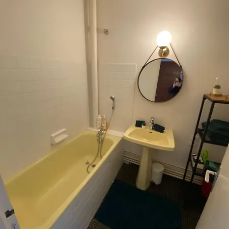 Grand Avec Balcon -4 Personnes-disneyland- Paris A 10 Minutes